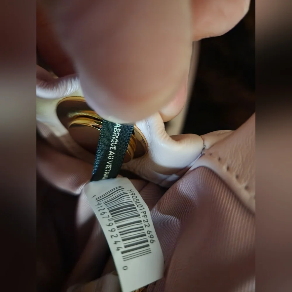 Marc Jacobs Cream and Gold Ruched Shoulder Bag - Picture 6 of 16